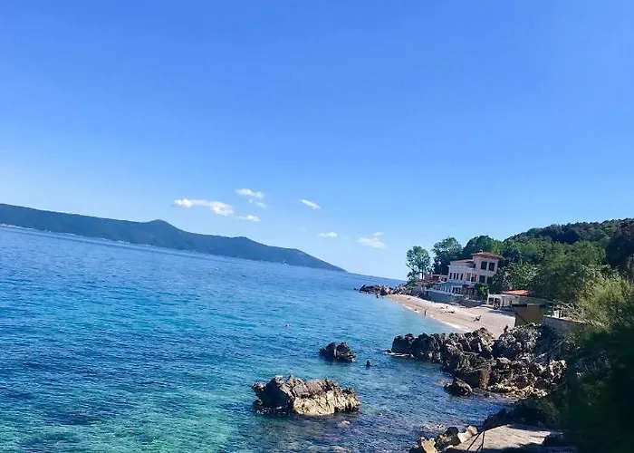 Vera Apartman *